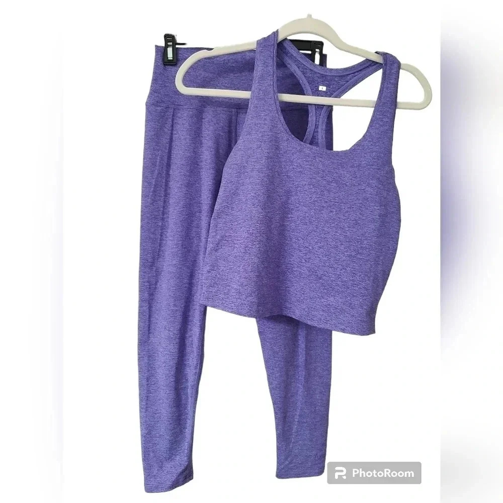 BARRE3 X BEYOND YOGA STUDIO CROPPED TANK and high waisted leggings set